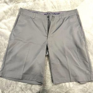 Men’s size 34 gray golf shorts